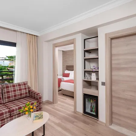 リゾート Piril Thermal&beauty 5*